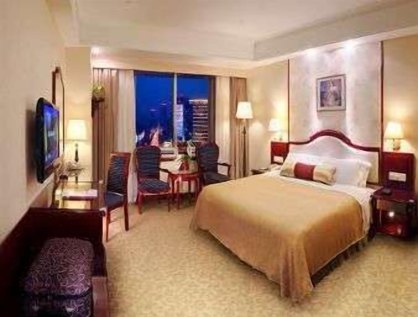Ramada Plaza Tianlu Hotel Wuhan Zewnętrze zdjęcie